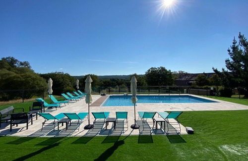 Saint-Pierre-de-Frugie House | Superb 4 Bedroom House, sleeping up to 6 Adults and 4 Children, fully equipped.