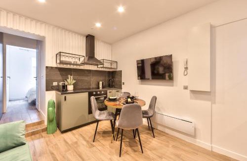 Flandres Apartment | Superb and Cosy 2BR Apt In The Heart Of Paris ! 3P