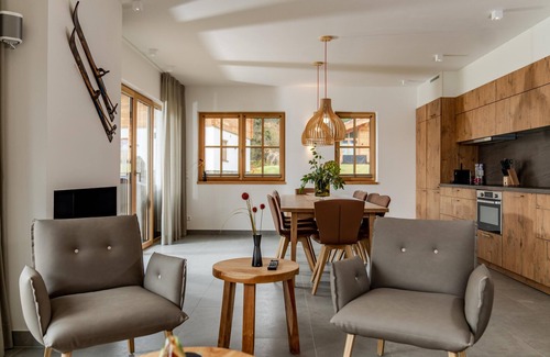 Haus Ski Chalet | Superb chalet surrounded by nature
