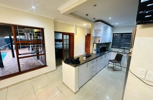 Flamingo Vlei House | Superb house with AC in Cape Town