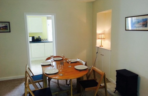 Inverness House | Superb Location, Near Town Centre With The Lovely Ness Islands On the Doorstep.