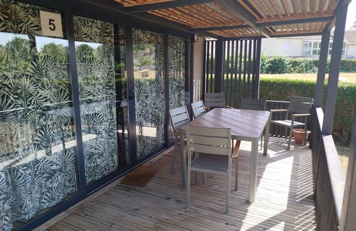 Evron Ski Chalet | Superb Portland Chalet, 3 bedrooms, sleeps up to 7, all comforts