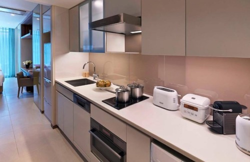Chuo Apartment | Superior King Studio Near Mitsukoshimae Metro Tokyo Japan