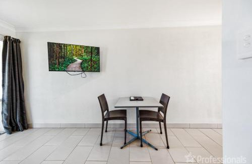 Emu Park Apartment | Superior Studio 17 Endeavour