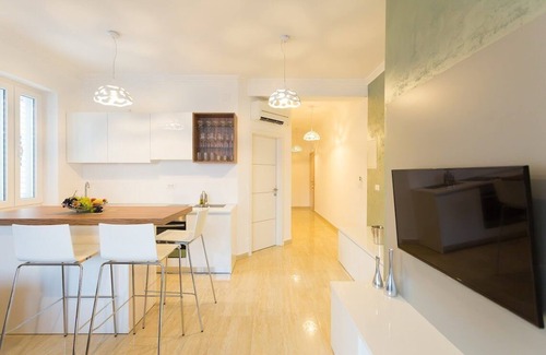 Saplunara Apartment | Superior suite with sea view :) PRECIOUS MOMENTS