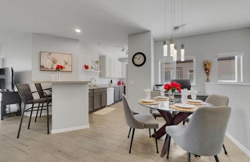 Superstition Lakes House | Superstition Springs Mesa