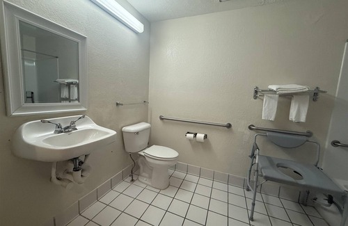 Obetz Hotel | Surestay By Best Western Obetz Rickenbacker Airport