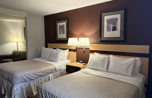 Obetz Hotel | Surestay By Best Western Obetz Rickenbacker Airport