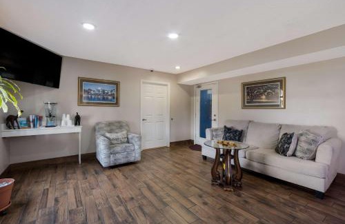 Manning Hotel | SureStay Hotel by Best Western Manning