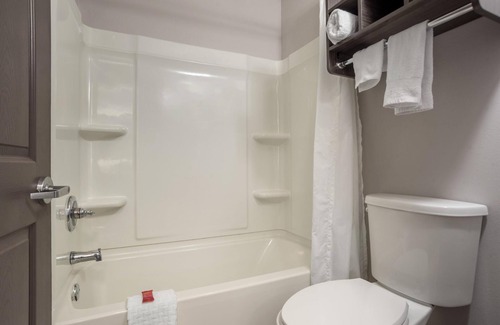 Burnside Hotel | Surestay Plus By Best Western St. James Donaldsonville