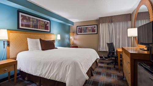 Jasper Hotel | SureStay Plus Hotel by Best Western Jasper
