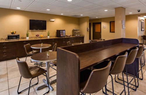 Buckhannon Hotel | SureStay Plus Hotel by Best Western Buckhannon