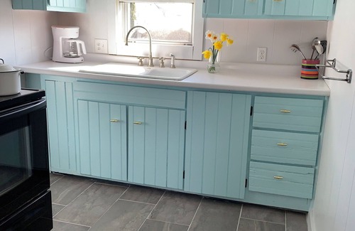 Snug Harbor House | Surf's Up Snug Harbor East Matunuck Beach House