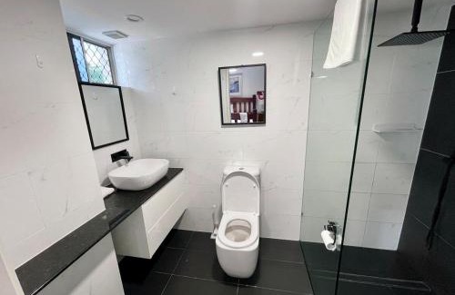 Surfers Paradise Apartment | Surfers Paradise Center- Ocean View Vacation Condo-Pool&Pier,Walk to Beach