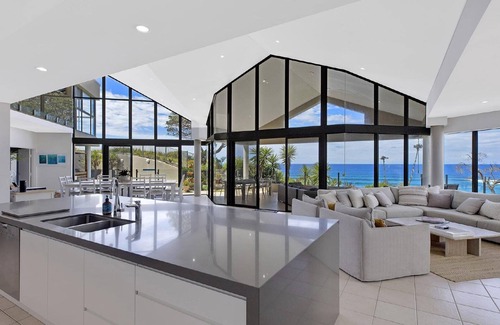 Forresters Beach House | SURFSIDE 65 AT FORRESTERS BEACH - UNINTERRUPTED VIEWS WITH SOLAR HEATED POOL AND HOT JET- SPA