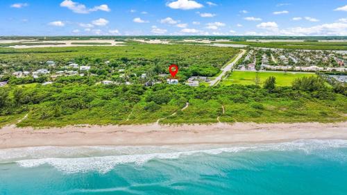 Fort Pierce Shores Villa | Surfside Beachfront Escape - Sleeps 8 - Pets Welcome!