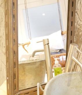 Dobree-Bon Port Apartment | Surprenantes - L'Île Mystérieuse