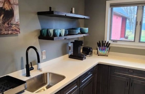 Waterbury Center Apartment | Suss View Suites-Hunger Mtn.