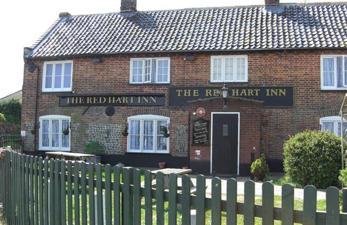 Bodham House | Swallow Barn - Three Bedroom House, Sleeps 6