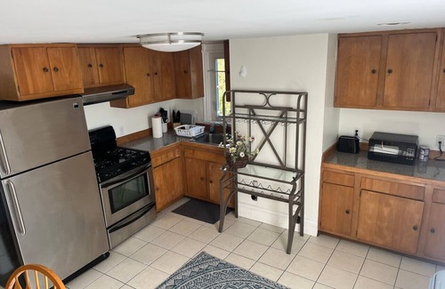 Swampscott Apartment | Swampscott! Walk Dtwn and beach