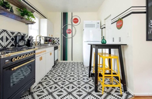Cabbagetown House | Swank Cabbagetown by Minty Living