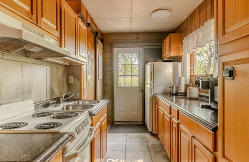 Jonestown Cabin | Swatara River Front Stay
