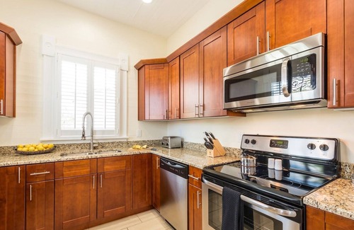 Downtown House | *SWEET HOME ANGELITA @ OLD TOWN* Renovated Home Off Duval + LAST KEY SERVICES