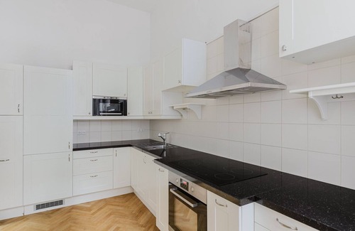 Roßau Apartment | Sweet Innere Stadt 2BR w/Washer & Dryer, by Blueground