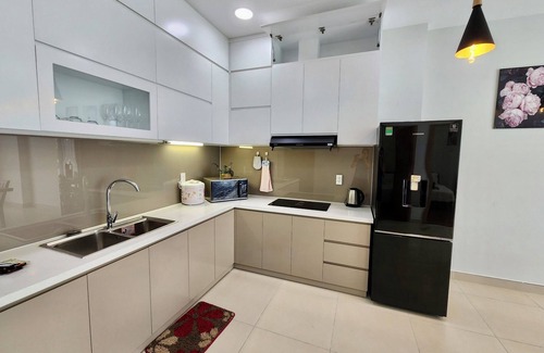 Korean Industrial Zone Apartment | SWEET LUXURY SHOPHOUSE/POOL/8 BEDS/NEAR AIRPORT