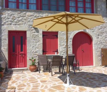 Asprogerakata House | Sweet Red Home