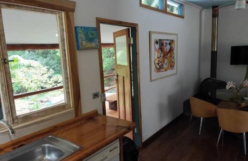 Upper Burringbar House | Sweetwater Cottage. A private mountain escape