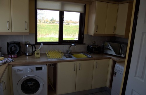 Irstead Cottage | Swift Cottage - three bedroom waterside Cottage - Sleeps 6
