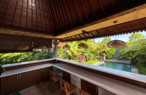 Penatih Villa | Swikara White House