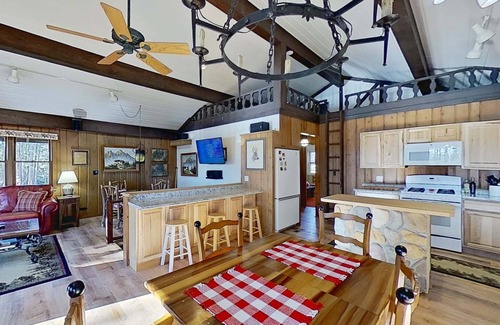 Conover Ski Chalet | Swiss Chalet/waterfront