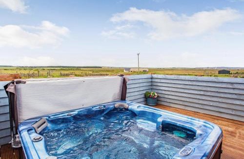 Mey House | Swona