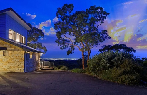Woodford House | Sydney View