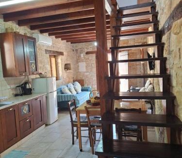 Anogyra House | Symela's Nest