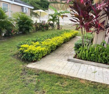 Montego Bay Apartment | Symone Palms Retreat