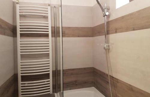 Tapolca House | Tópart Apartman