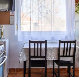 Martonvasar Apartment | Tükör apartman Martonvásár