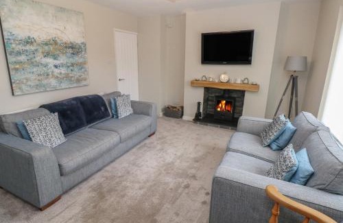 Margam House | Tŷ Drws Nesaf