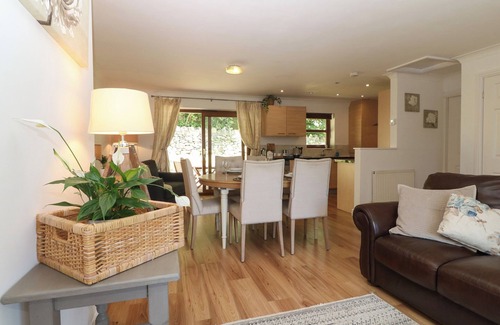 Llanddaniel Fab Cottage | T? GAREG, pet friendly, character holiday cottage in Gaerwen