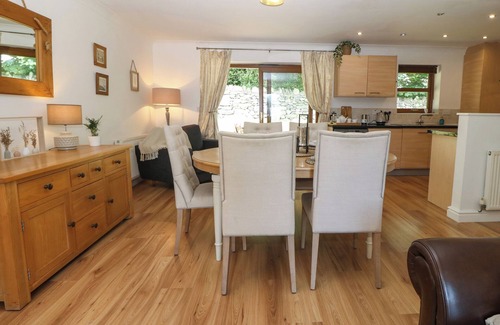 Llanddaniel Fab Cottage | T? GAREG, pet friendly, character holiday cottage in Gaerwen