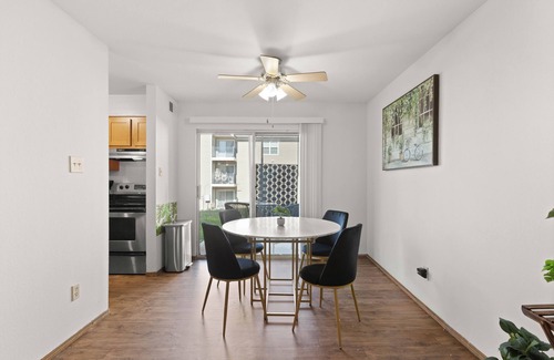 Airport Township Apartment | T Luxury Sweet Home 2 Bedrooms Apartment - St. Louis Airport