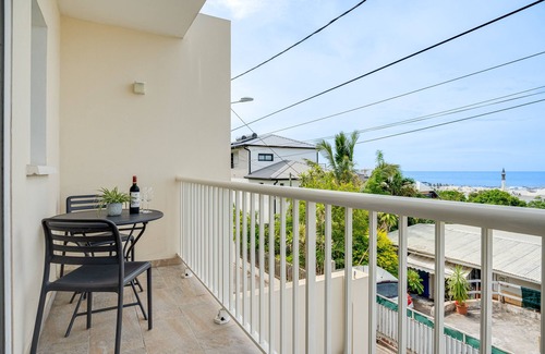 La Reunion Apartment | T1 bis Neuf Meublé Avec Goût en Centre-ville Saint Pierre - Magnifique vue Mer !