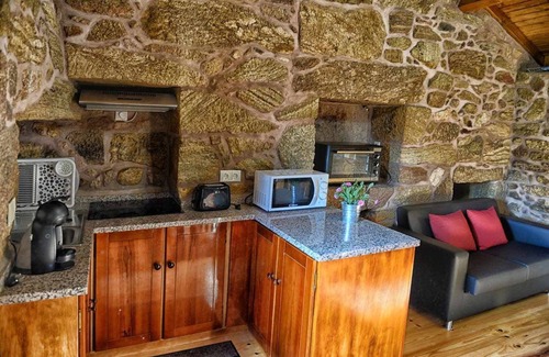 Codecoso House | T1 holiday home with barbecue, 1.5 km from the Public Discovery Pool