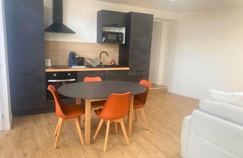 Chatellerault Apartment | T2 cosy & lumineux - face à la gare