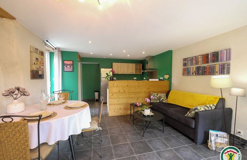 Gap Apartment | T2 single-storey apartment in house, Gap, quiet, view, gardens, free parking.