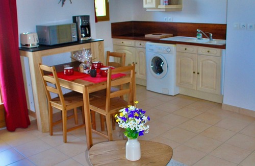 Laye Apartment | T2 Standing Classé 3 Meublé Tourisme. Animaux de Compagnie Acceptés