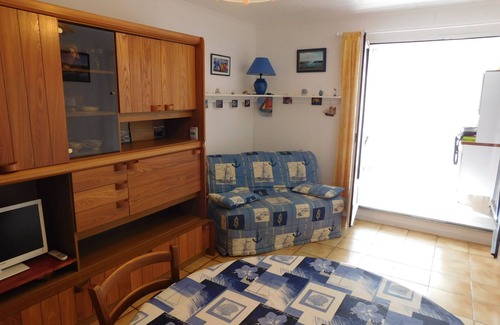Saint-Hilaire-de-Riez Apartment | T2 with veranda and small courtyard Ground floor Plage des Becs
